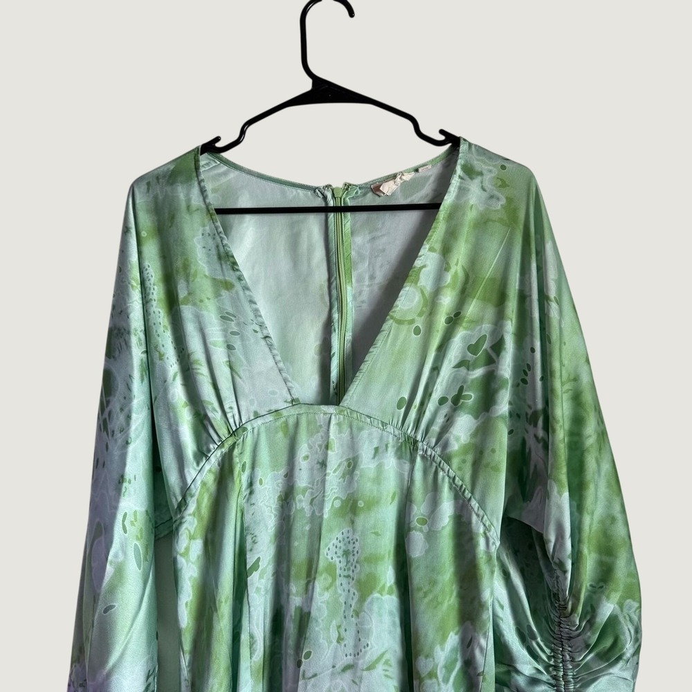 Maxi Dress Medium Boho Tie Dye Satin Ruched Bell Sleeve Green V-Neck - Picture 3 of 11
